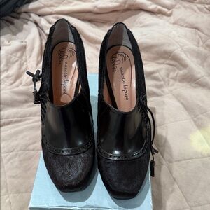 Nanette Lepore DARK BROWN Lace-Up Heels -Ponyhair and Leather, Sz 8.5 - LIKE NEW